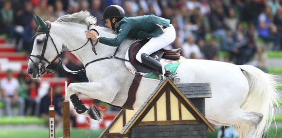 Allen keeps flying Frenchman at bay